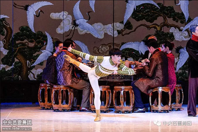 说明: 说明: http://39.96.12.65:82/_img/ballet/2019/08/19/20190819152337873001.png
