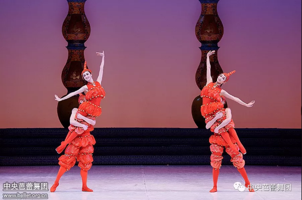 说明: 说明: http://39.96.12.65:82/_img/ballet/2019/08/19/20190819152557219001.png