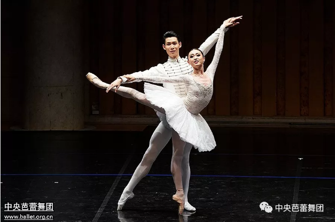 说明: 说明: http://39.96.12.65:82/_img/ballet/2019/09/11/20190911085013993001.png