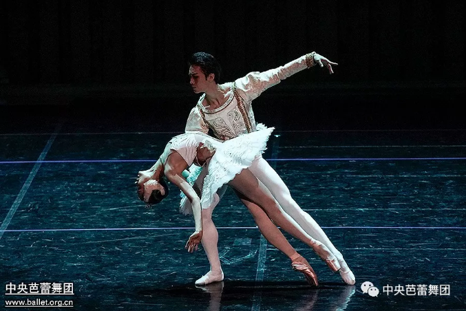 说明: 说明: http://39.96.12.65:82/_img/ballet/2019/09/11/20190911085251623001.png