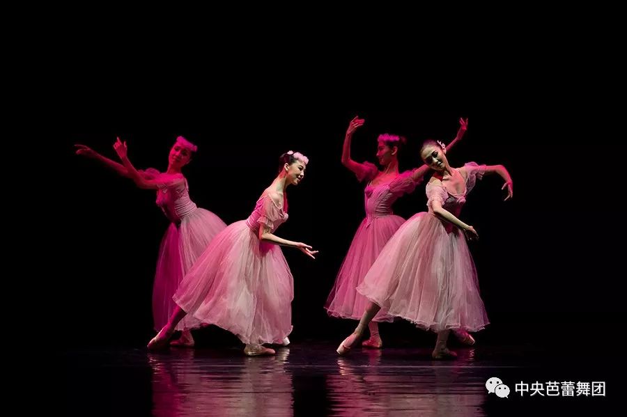 说明: 说明: http://39.96.12.65:82/_img/ballet/imageRepository/4d09dcdb-0c77-4aa1-8087-cbc7acc28fea.jpg