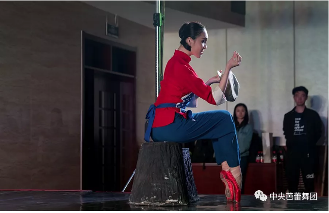说明: 说明: http://39.96.12.65:82/_img/ballet/2019/08/17/20190817134919282001.png