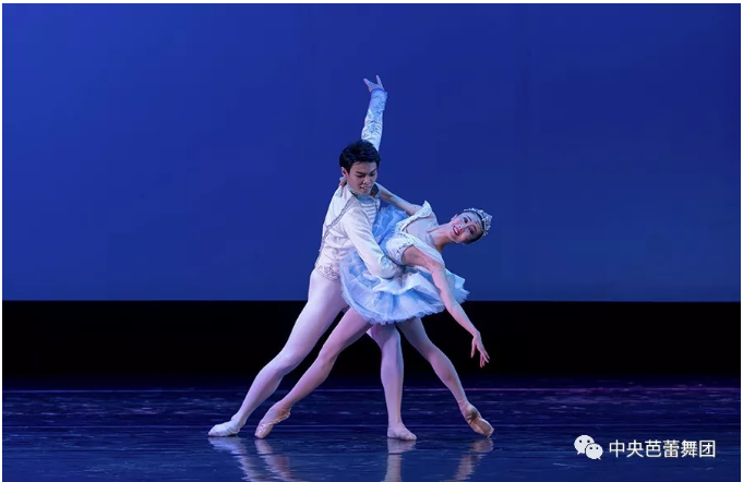 说明: 说明: http://39.96.12.65:82/_img/ballet/2019/08/17/20190817135009483001.png