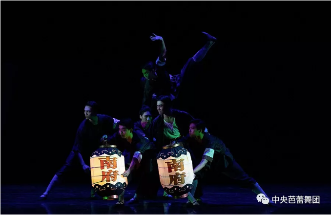 说明: 说明: http://39.96.12.65:82/_img/ballet/2019/08/17/20190817135124392001.png