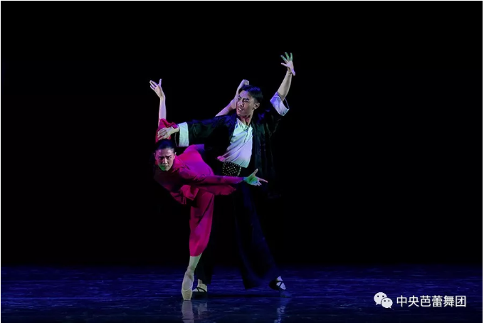 说明: 说明: http://39.96.12.65:82/_img/ballet/2019/08/17/20190817135203946001.png