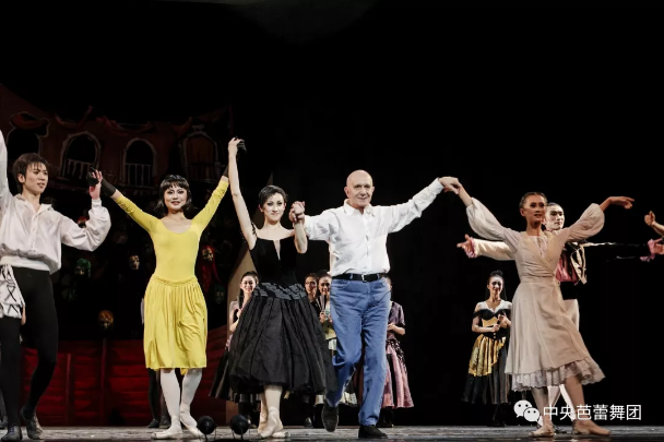 说明: 说明: http://39.96.12.65:82/_img/ballet/2019/08/19/20190819102231374001.png