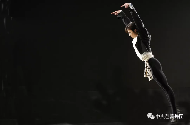 说明: 说明: http://39.96.12.65:82/_img/ballet/2019/08/19/20190819102246577001.png
