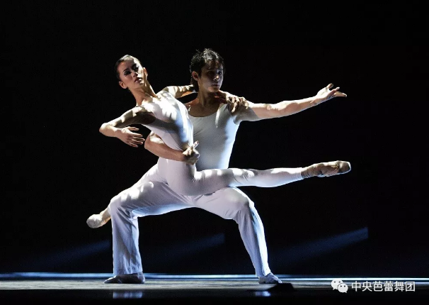 说明: 说明: http://39.96.12.65:82/_img/ballet/2019/08/19/20190819102359329001.png