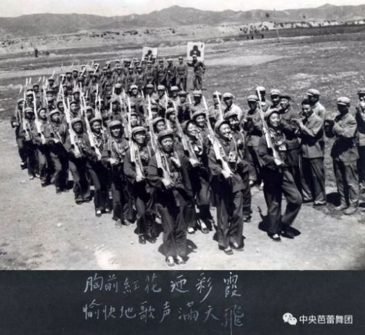 说明: 说明: http://39.96.12.65:82/_img/ballet/2019/08/19/20190819115422310001.png